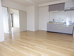 シャルムベルシー 4階3LDKのリビング/ダイニング