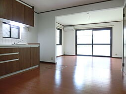 小久保邸賃貸住宅 B 1階3LDKのリビング/ダイニング