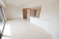 京王相模原線 京王永山駅 徒歩12分の賃貸マンション 4階3LDKのリビング/ダイニング