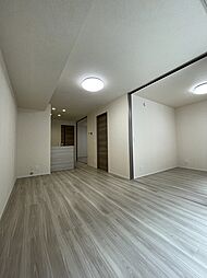 リバティスクエア楓 2階2LDKのリビング/ダイニング