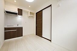 あおばはうす立花 1階ワンルームのリビング/ダイニング