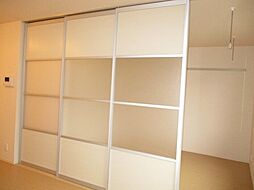 グリーンヒルズ 1階2LDKのリビング/ダイニング