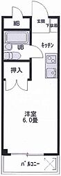 シャトル井上 1階