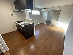 ブランシェ中川 202 2階1LDKのリビング/ダイニング