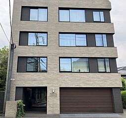 BEEVALLEY YOYOGIUEHARA