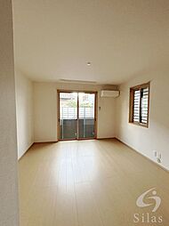 阪急神戸本線 西宮北口駅 徒歩3分の賃貸アパート 3階1LDKのリビング/ダイニング