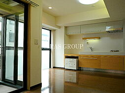 コンフォリア池袋 702 7階ワンルームのリビング/ダイニング