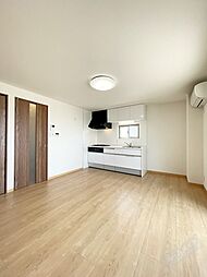 アヴェニール未来 301 3階1LDKのリビング/ダイニング