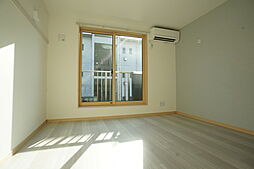 そよ風と窓辺のアールグレイ 203 2階1Kのリビング/ダイニング