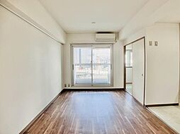 グランドメゾン田町 3階1LDKのリビング/ダイニング