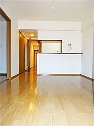 ガーデンスクエア 303 3階2LDKのリビング/ダイニング