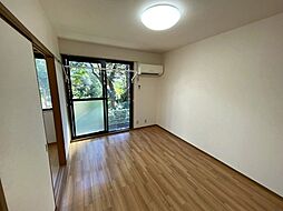 カサベルデ大日 1階2DKのリビング/ダイニング