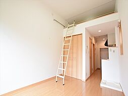 フォレスト相原 101 1階ワンルームのリビング/ダイニング