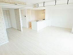 プレシス多摩永山レヴィエ 404 4階3LDKのリビング/ダイニング