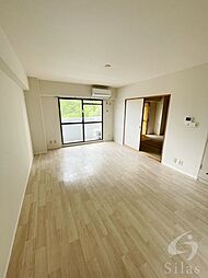 阪急神戸本線 園田駅 徒歩17分の賃貸マンション 4階3LDKのリビング/ダイニング