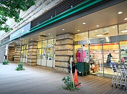 マルエツプチ芝四丁目店 897m