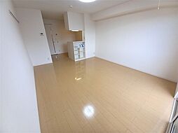 メゾンクレール 2階ワンルームのリビング/ダイニング