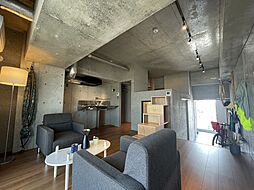 レイオーバー金町 405 4階ワンルームのリビング/ダイニング