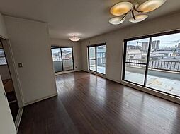 ウエルネス瀬戸口 7LDKのリビング/ダイニング