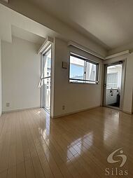 グラマシー京都 2階1Kのリビング/ダイニング