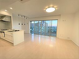 パークスクエア相模大野タワーアンドレジデンス 3階2LDKのリビング/ダイニング