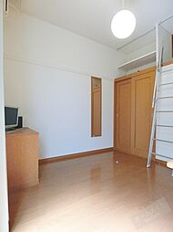 レオパレス繁田 104 1階1Kのリビング/ダイニング