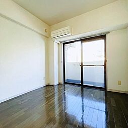 第62クリスタルマンション 5階ワンルームのリビング/ダイニング