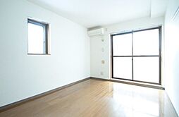 カトルセゾン 1階1Kのリビング/ダイニング