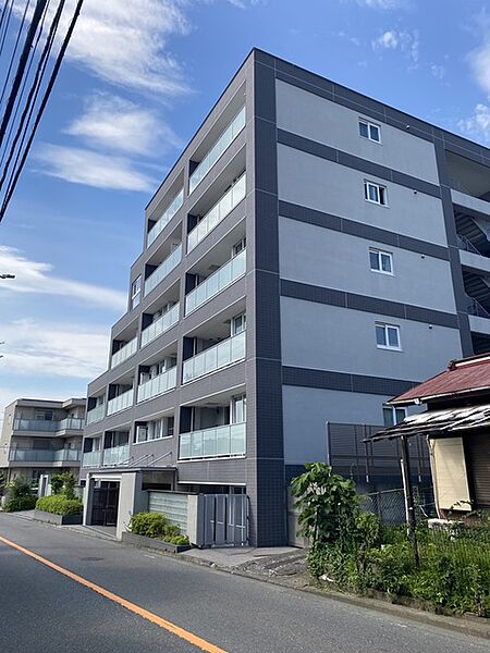フィールド川和