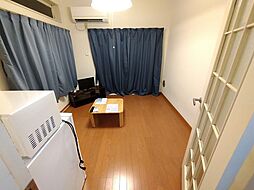 レオパレスTANAKA 1階1Kのリビング/ダイニング