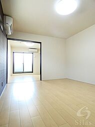 阪急神戸本線 武庫之荘駅 徒歩11分の賃貸アパート 3階1LDKのリビング/ダイニング