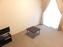 レオパレスラトナ 4階1Kのリビング/ダイニング