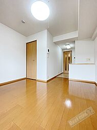 アウローラ冨士 2階ワンルームのリビング/ダイニング