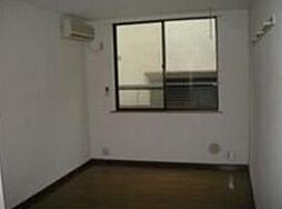 クレストハネスK 1階1Kのリビング/ダイニング