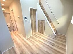 Ｍａｈａｌｏ本厚木（マハロホンアツギ） 2階1Kのリビング/ダイニング