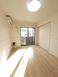 JR中央線 西八王子駅 バス15分 二分方小下車 徒歩6分の賃貸アパート 1階1LDKのリビング/ダイニング