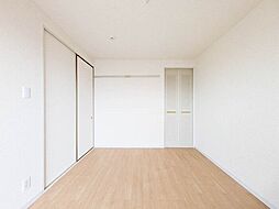 グランドサン 壱弐参伍番館 1階3LDKのリビング/ダイニング