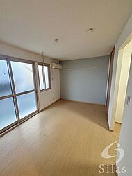 Osaka Metro四つ橋線 岸里駅 徒歩6分の賃貸アパート 1階1Kのリビング/ダイニング