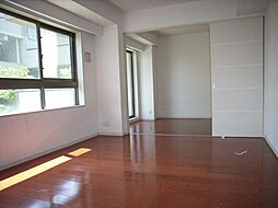 下北沢パークハウス 2階2LDKのリビング/ダイニング