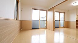 メゾン・ルアー 2棟 1階2LDKのリビング/ダイニング