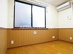 アーバンプレイス中井IIB棟 1階ワンルームのリビング/ダイニング