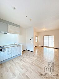 パークサイド木下 2階2LDKのリビング/ダイニング