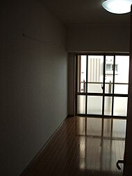 フォーシーズンズ・八柱 2階1Kのリビング/ダイニング