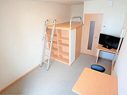 レオパレスキルシェンI 2階1Kのリビング/ダイニング