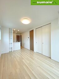 シャングリラII 2階2LDKのリビング/ダイニング