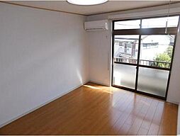 メゾンユー 201 2階1Kのリビング/ダイニング