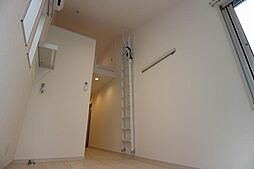 RIZEST 初台 1階ワンルームのリビング/ダイニング