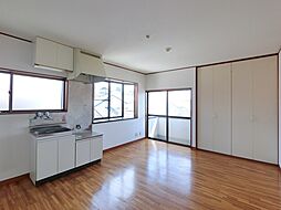 メゾンアザレ 201 3階ワンルームのリビング/ダイニング