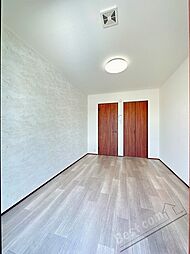 エイト三葛 1階1Kのリビング/ダイニング