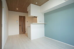 ＬＵＭＩＮＡ　ＳＥＡＳＩＤＥ（リュミナ・シーサイド） 201 2階1LDKのリビング/ダイニング